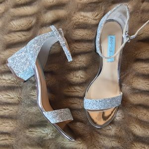 Betsey Johnson Jayce Silver Glitter Heels ✨